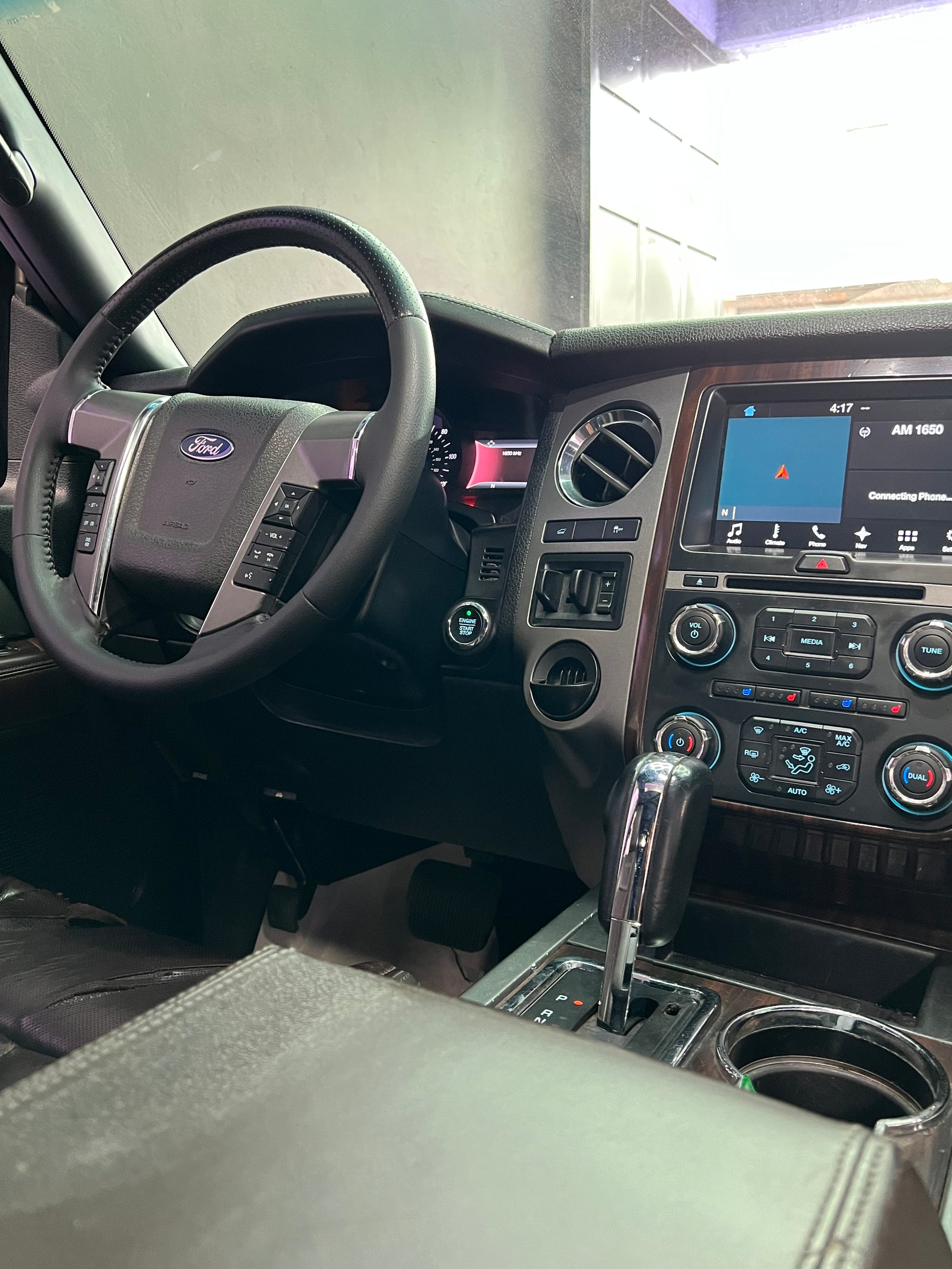 Ford Expedition 2017