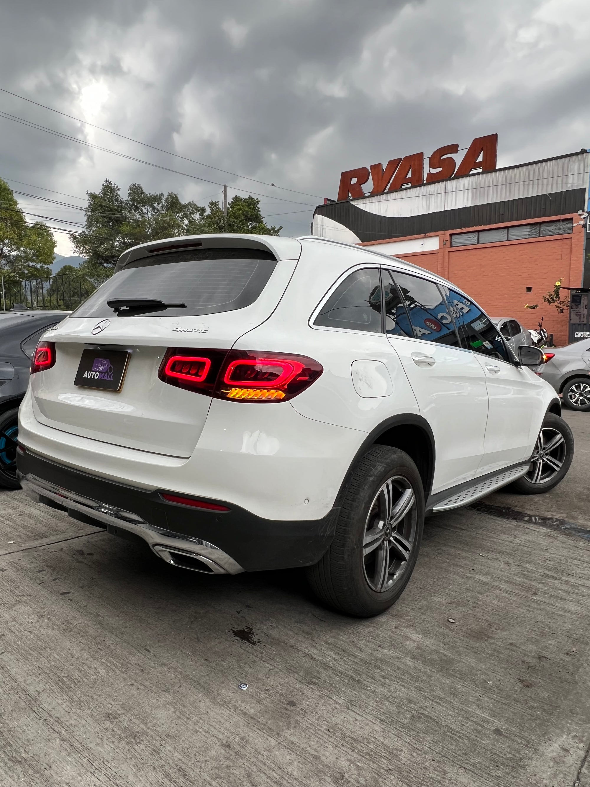 Mercedes GLC300 2020