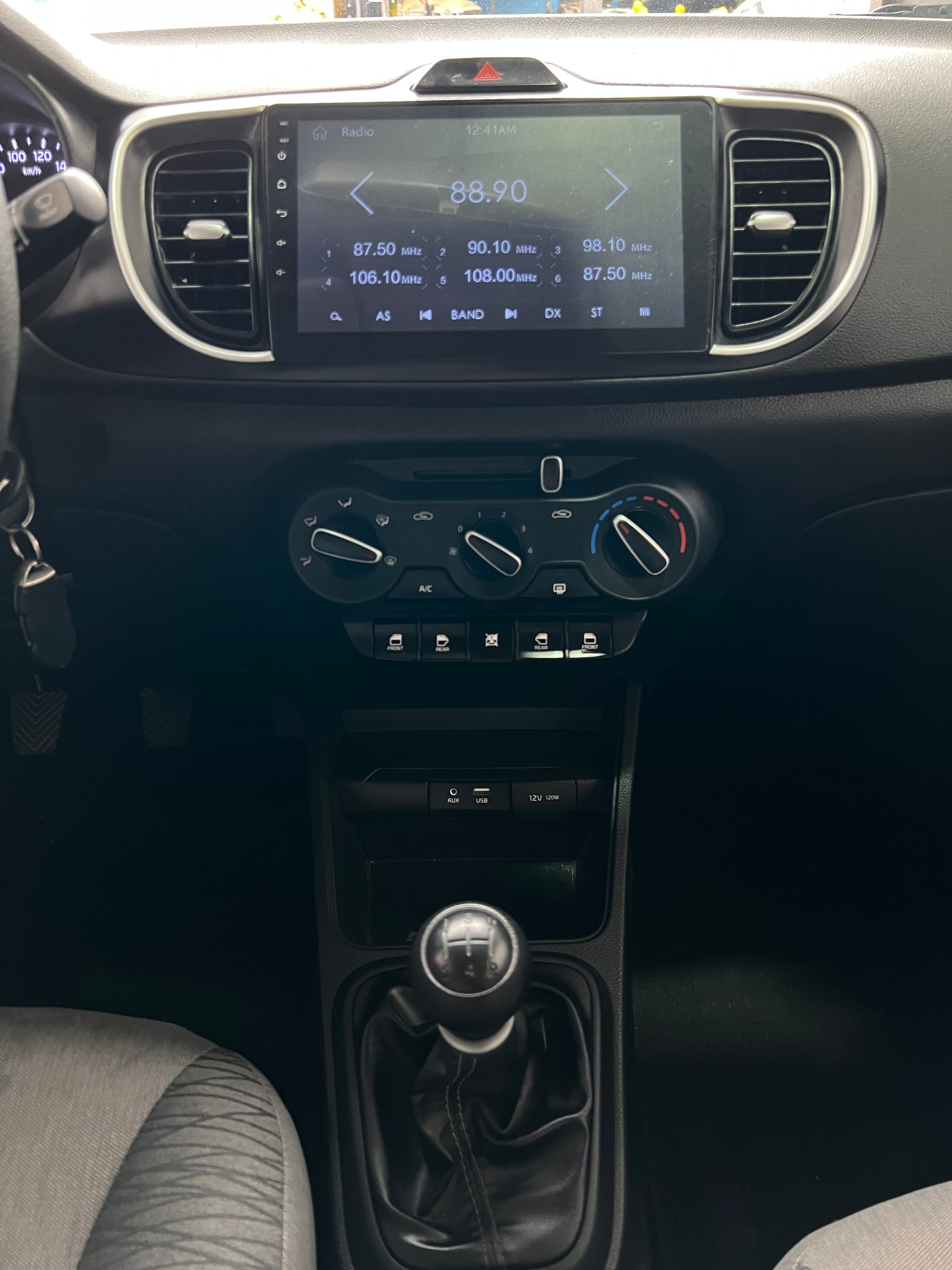 Kia Soluto 2023