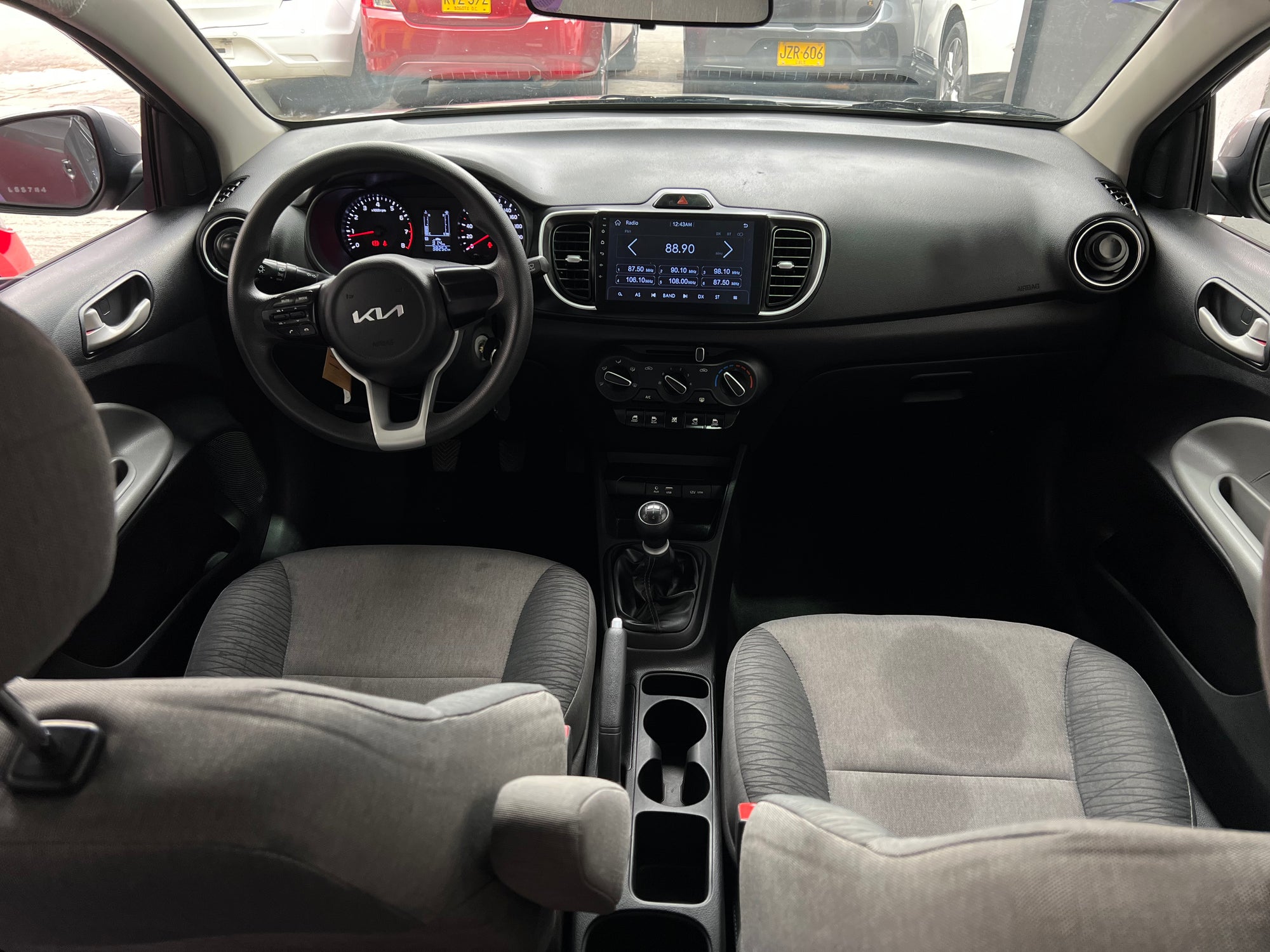Kia Soluto 2023