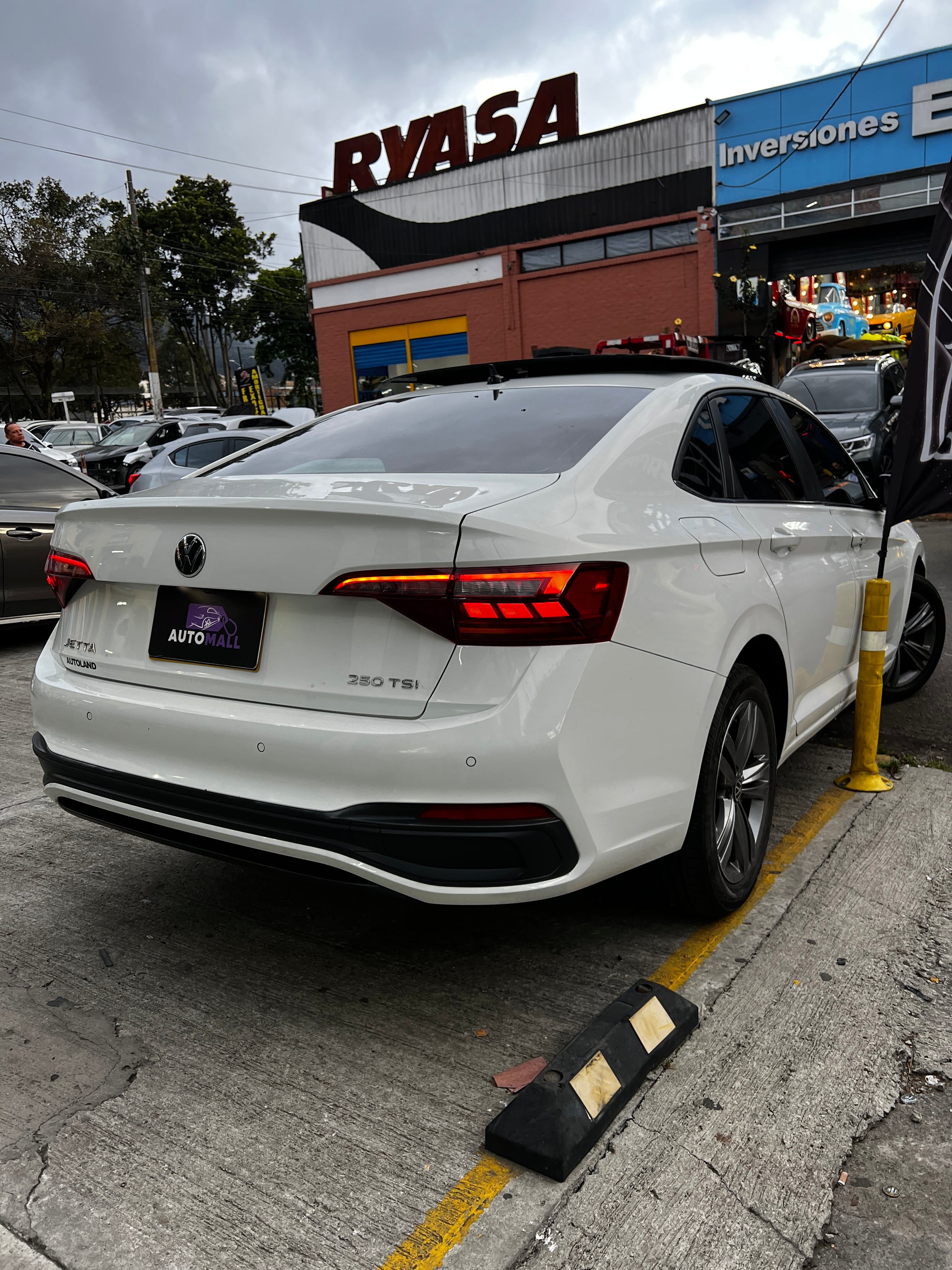 Volkswagen Jetta Highline 2023