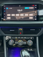 Volkswagen Jetta Highline 2023